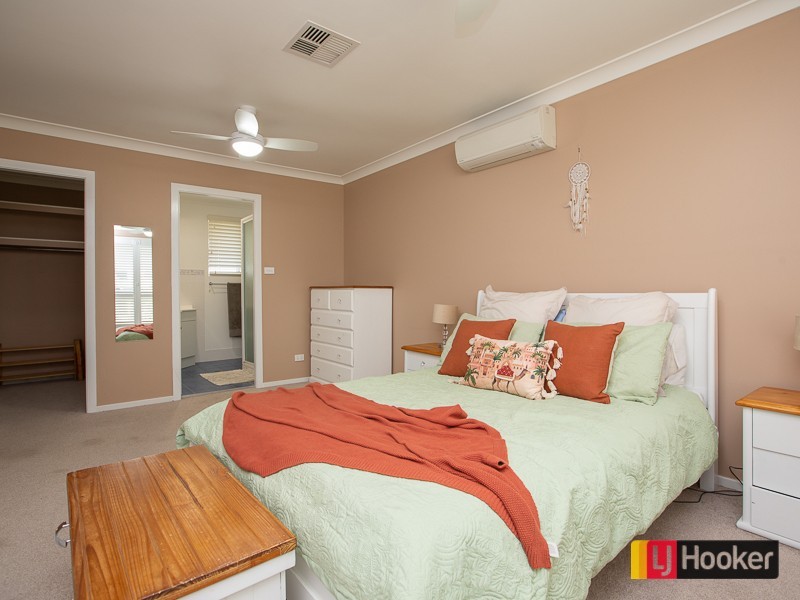 8 Robey Street, Kootingal NSW 2352