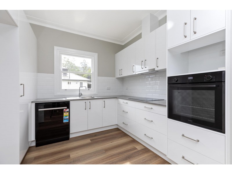 2 Sapphire Crescent, East Tamworth NSW 2340