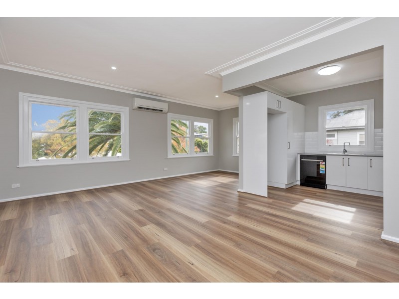 2 Sapphire Crescent, East Tamworth NSW 2340