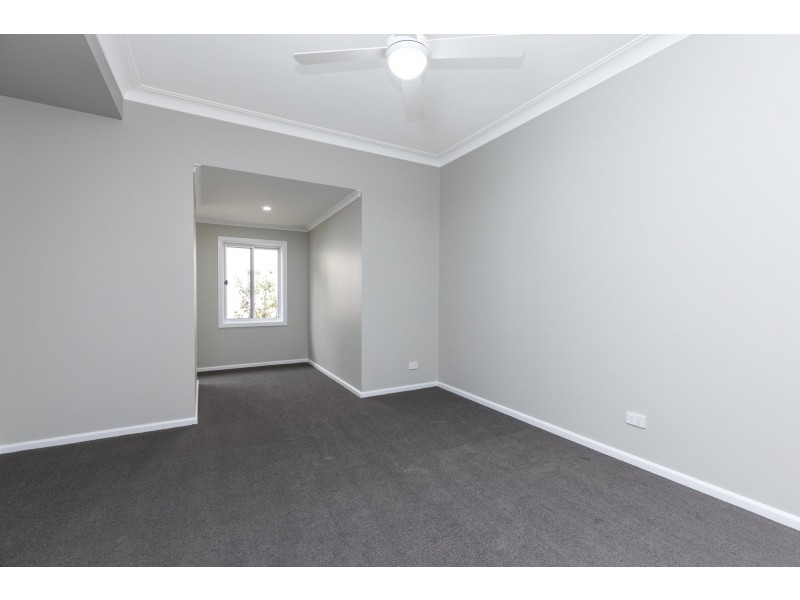 2 Sapphire Crescent, East Tamworth NSW 2340