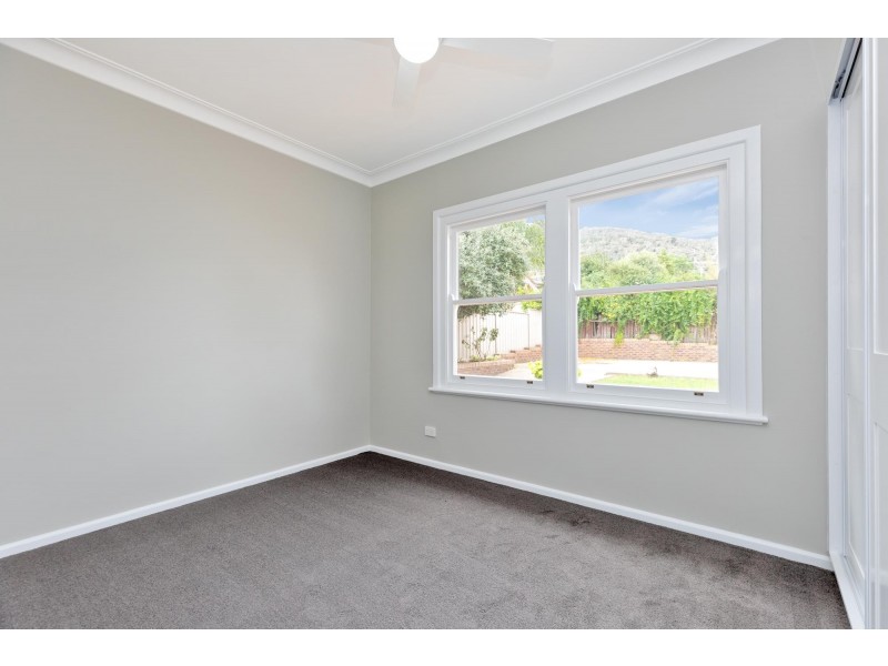 2 Sapphire Crescent, East Tamworth NSW 2340