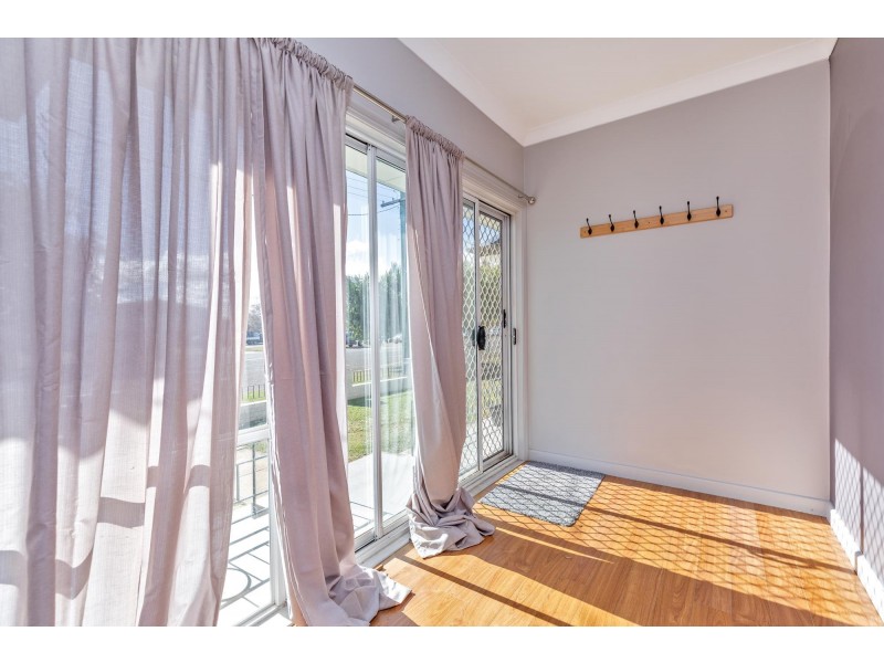 42 Gunnedah Road, West Tamworth NSW 2340