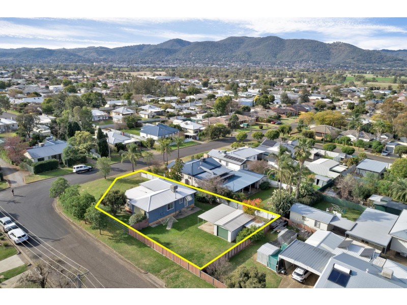 21 Woodstock Street, South Tamworth NSW 2340