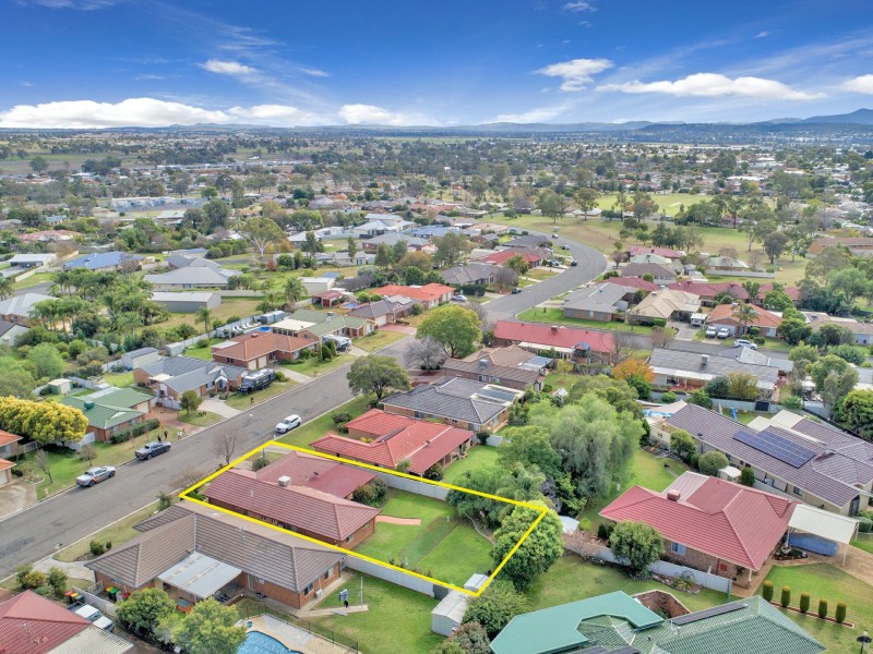 49 Morilla Street, Hillvue NSW 2340