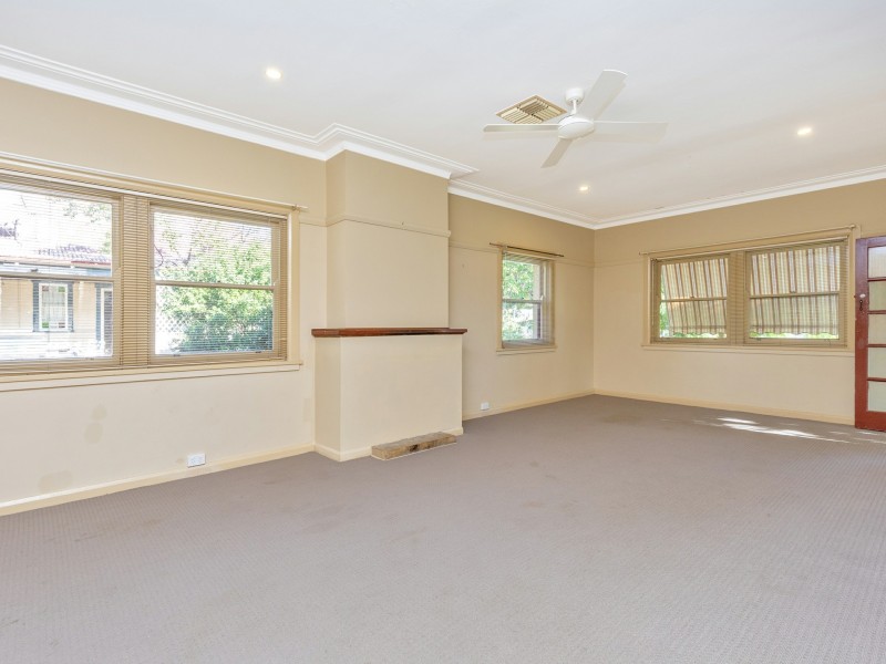30 Dowell Avenue, East Tamworth NSW 2340