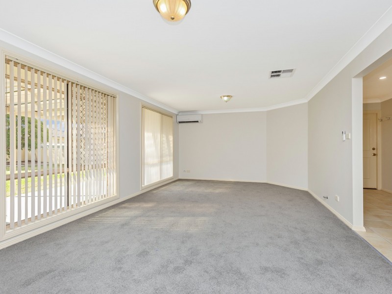 16 The Retreat, Hillvue NSW 2340