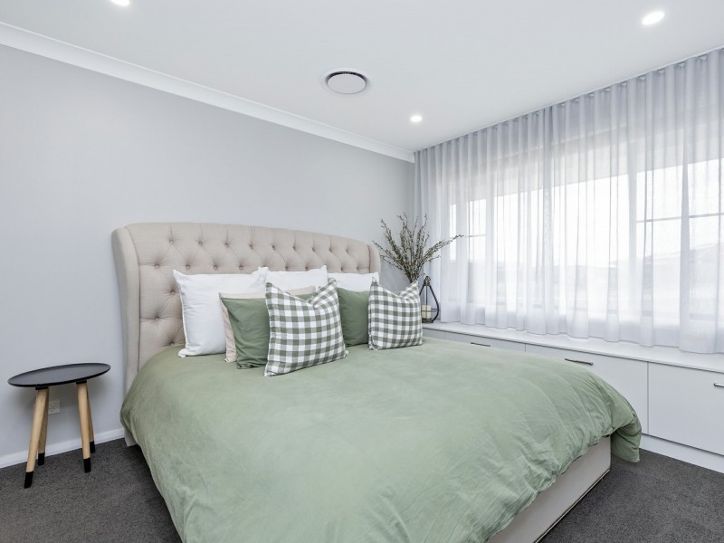 14 Angus Place, Calala NSW 2340