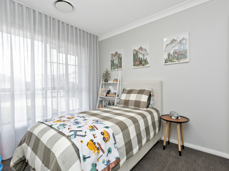 14 Angus Place, Calala NSW 2340