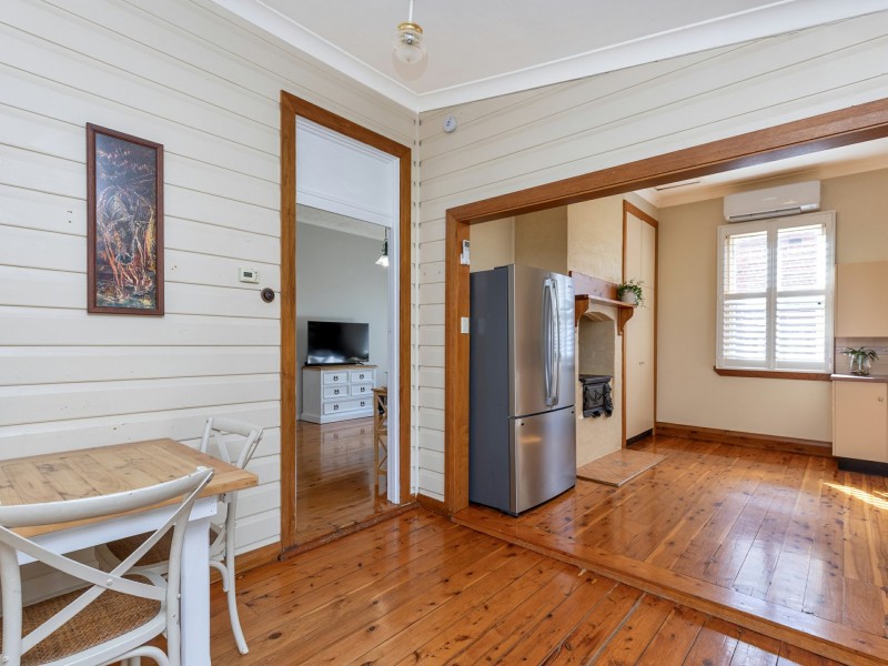 25 Roderick Street, East Tamworth NSW 2340