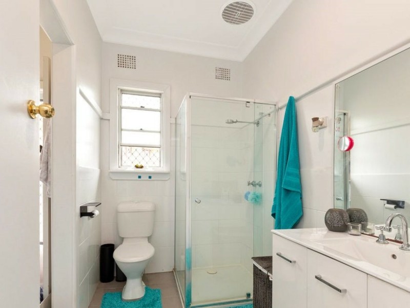 9 Central Avenue, South Tamworth NSW 2340