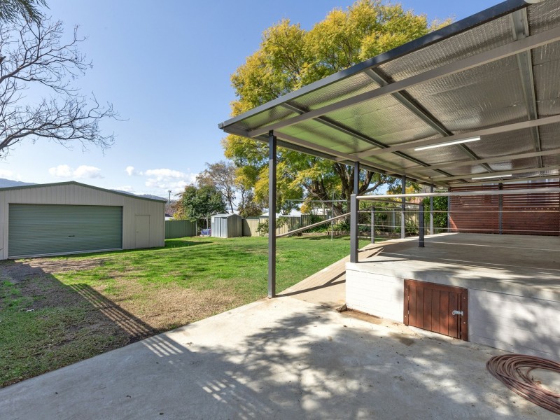 14 Parry Street, West Tamworth NSW 2340