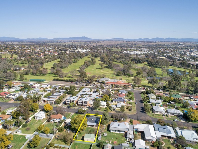 14 Parry Street, West Tamworth NSW 2340