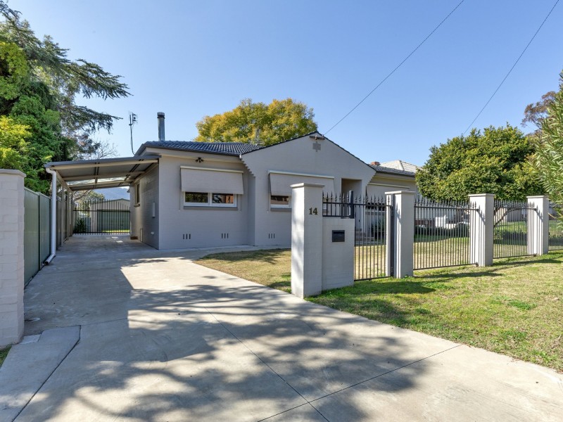 14 Parry Street, West Tamworth NSW 2340