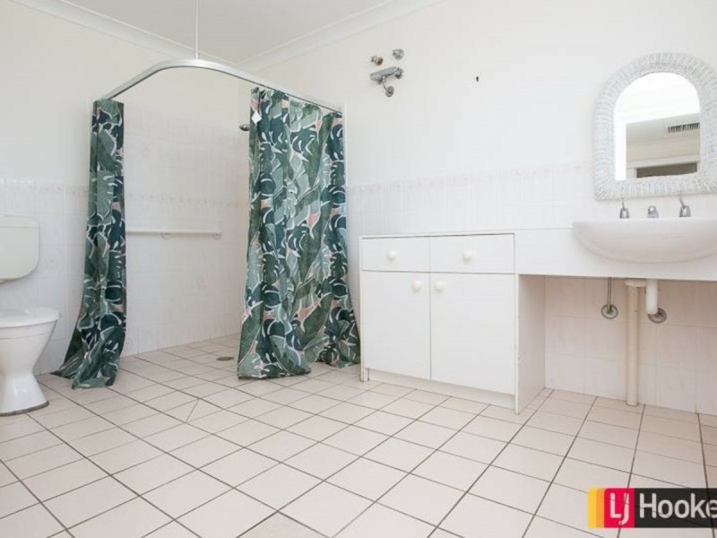 33 Harrier Parade, Calala NSW 2340