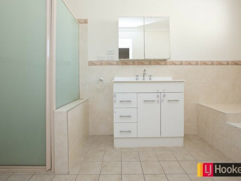 33 Harrier Parade, Calala NSW 2340