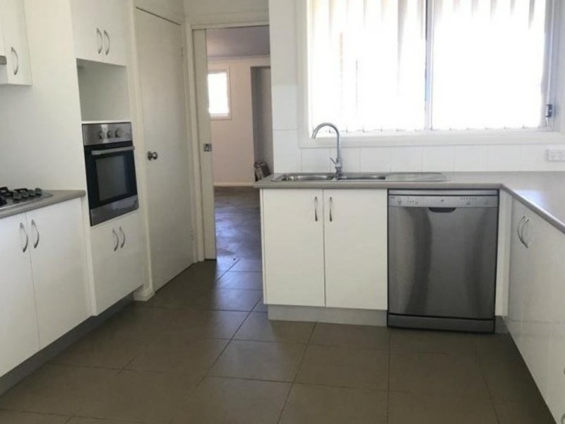 30 Tulipwood Crescent, Oxley Vale NSW 2340