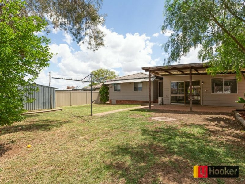 4 Fisher Road, Oxley Vale NSW 2340