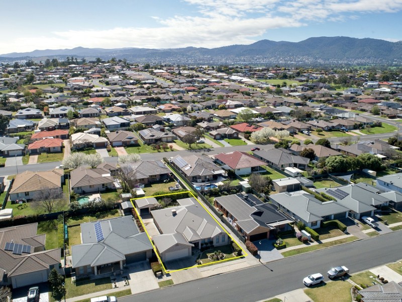 22 The Heights, Hillvue NSW 2340