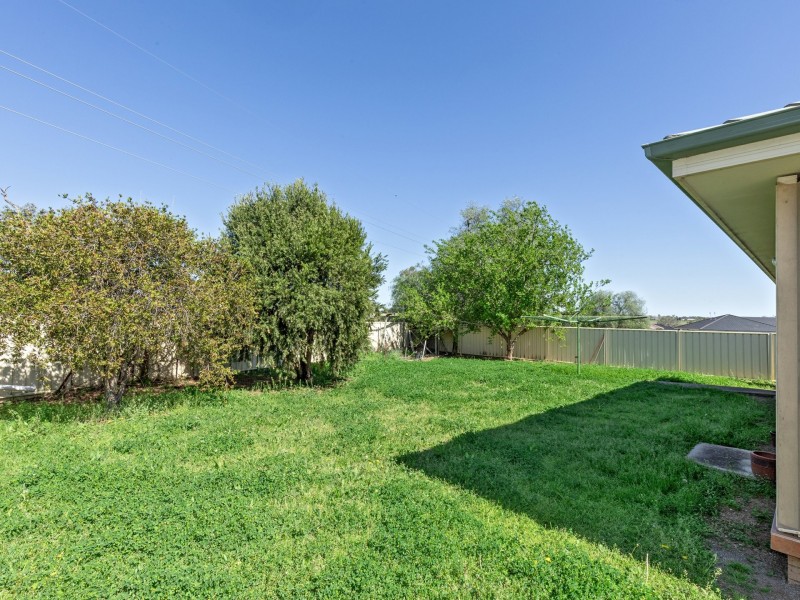 42 Dewhurst Street, West Tamworth NSW 2340