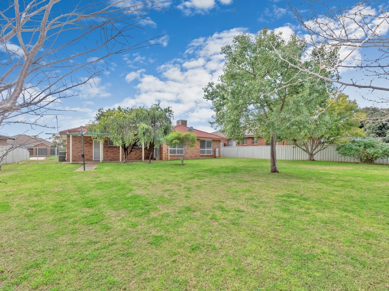 24 Morilla Street, Hillvue NSW 2340