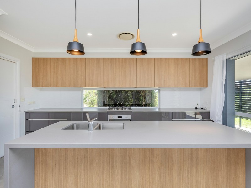 166 Browns Lane, Moore Creek NSW 2340