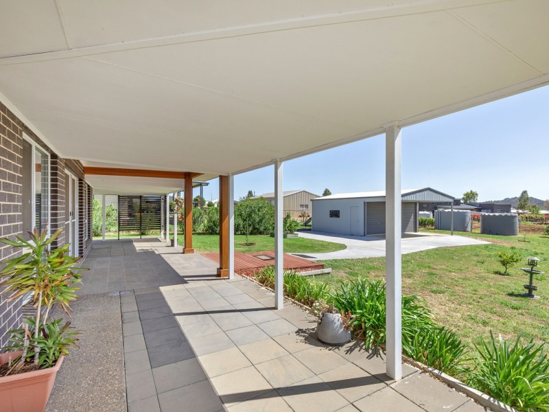 166 Browns Lane, Moore Creek NSW 2340