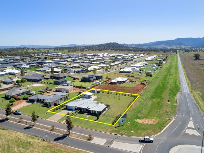 166 Browns Lane, Moore Creek NSW 2340