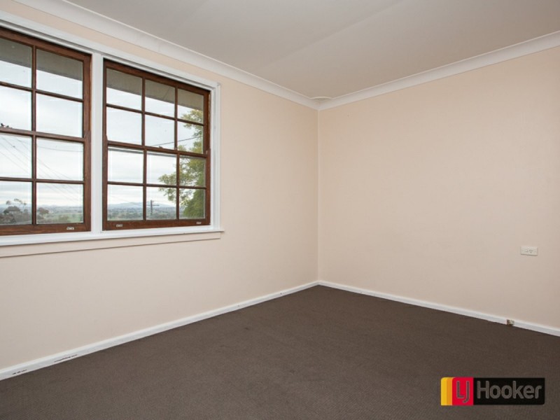 18 Fraser Crescent, Tamworth NSW 2340