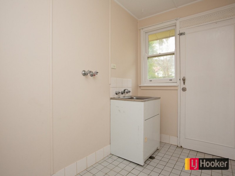 18 Fraser Crescent, Tamworth NSW 2340