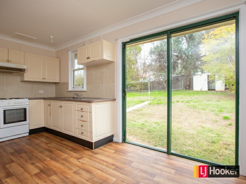 18 Fraser Crescent, Tamworth NSW 2340
