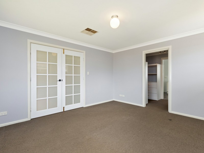 30 Holland Street, South Tamworth NSW 2340