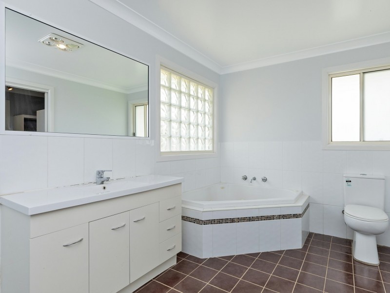 30 Holland Street, South Tamworth NSW 2340