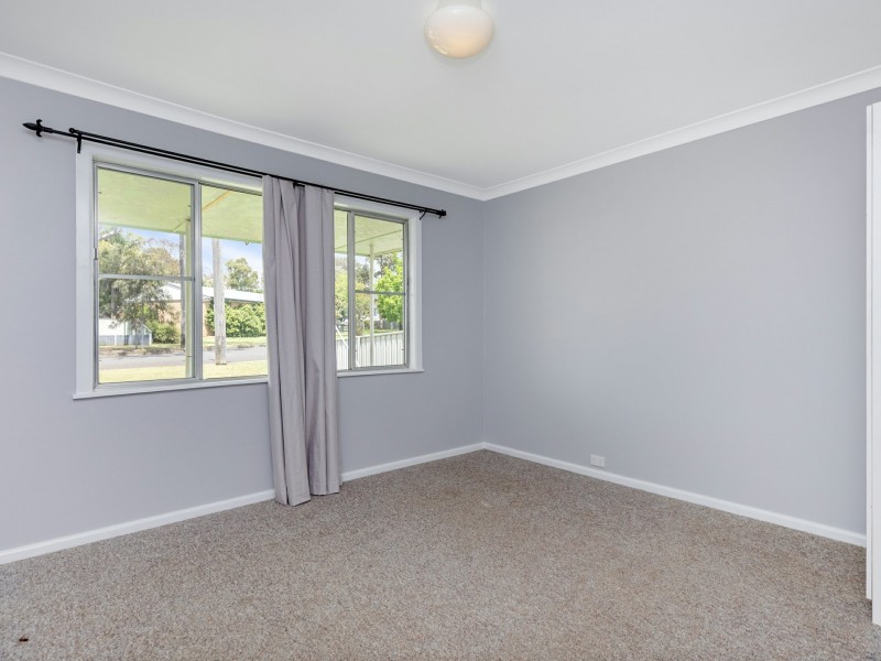30 Holland Street, South Tamworth NSW 2340