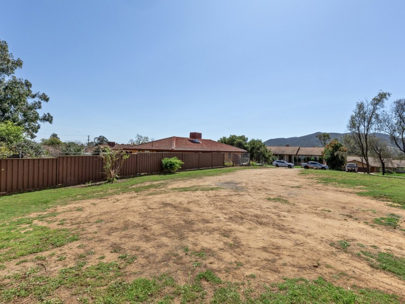9 Peregrine Avenue, Calala NSW 2340