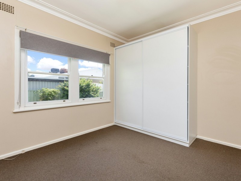 12 Churchill Street, South Tamworth NSW 2340