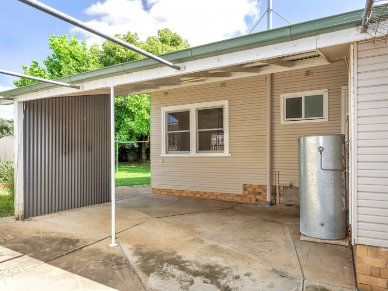 12 Churchill Street, South Tamworth NSW 2340