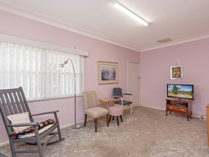 33 Churchill Street, South Tamworth NSW 2340