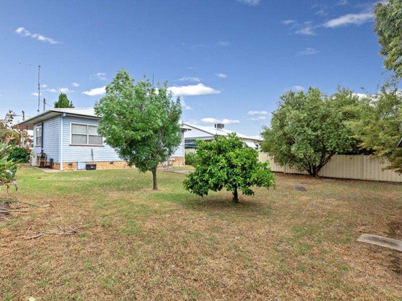 33 Churchill Street, South Tamworth NSW 2340