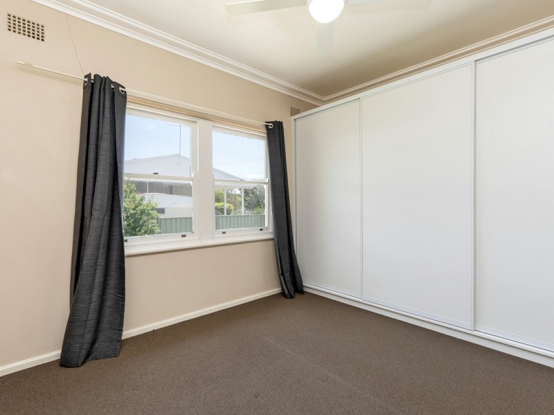 12 Churchill Street, South Tamworth NSW 2340