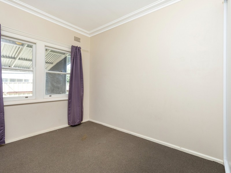 12 Churchill Street, South Tamworth NSW 2340