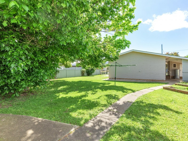 12 Churchill Street, South Tamworth NSW 2340