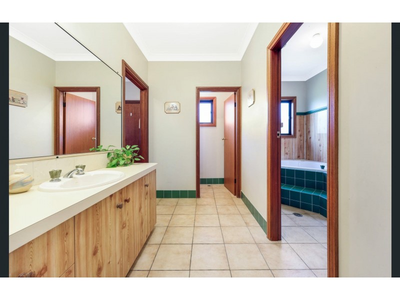 3 Garden Street, South Tamworth NSW 2340