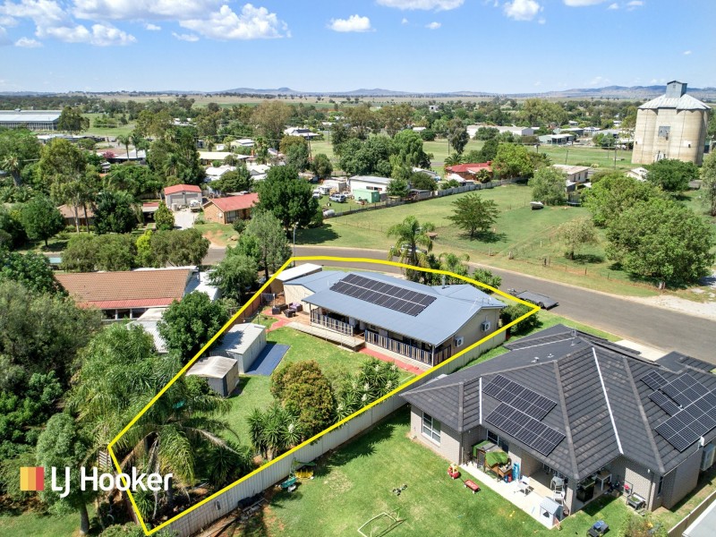 37 Worooma Place, Manilla NSW 2346