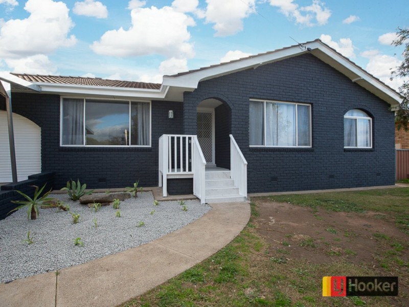 12 Edinburgh Street, West Tamworth NSW 2340