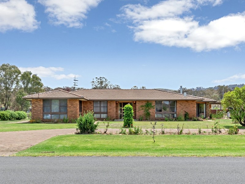 155 Caroline Street, Bendemeer NSW 2355