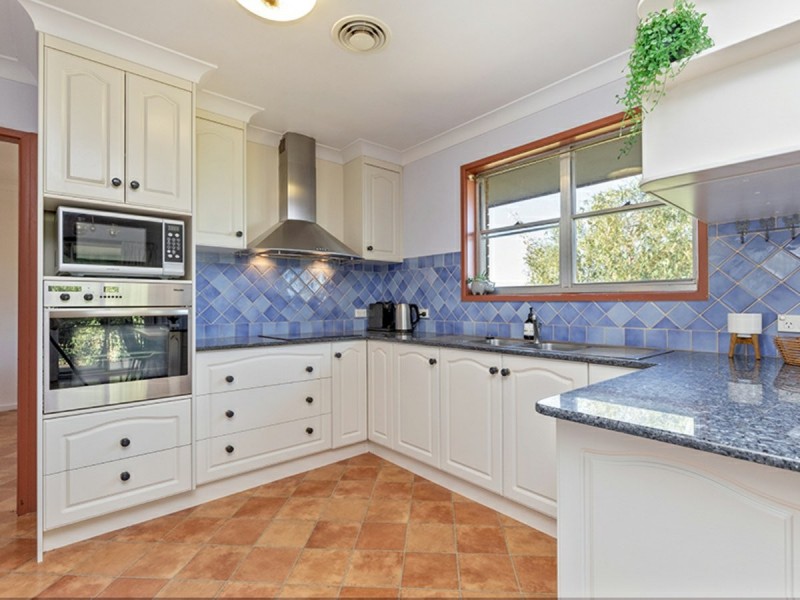 1 Nurraba Street, East Tamworth NSW 2340