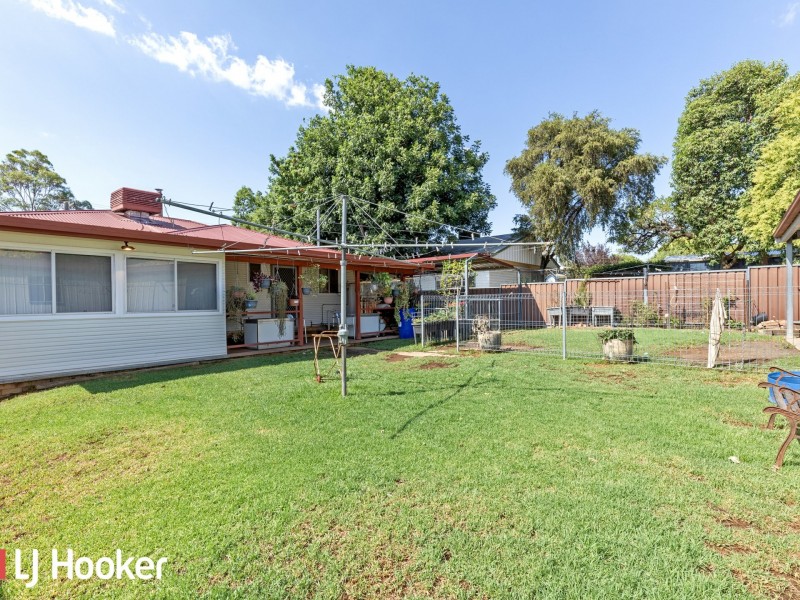 36 Holland Street, South Tamworth NSW 2340