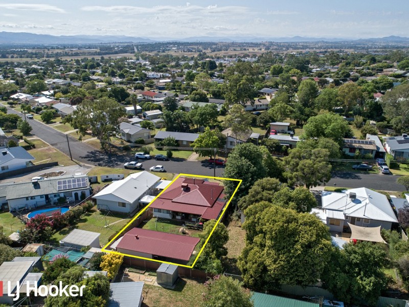 36 Holland Street, South Tamworth NSW 2340