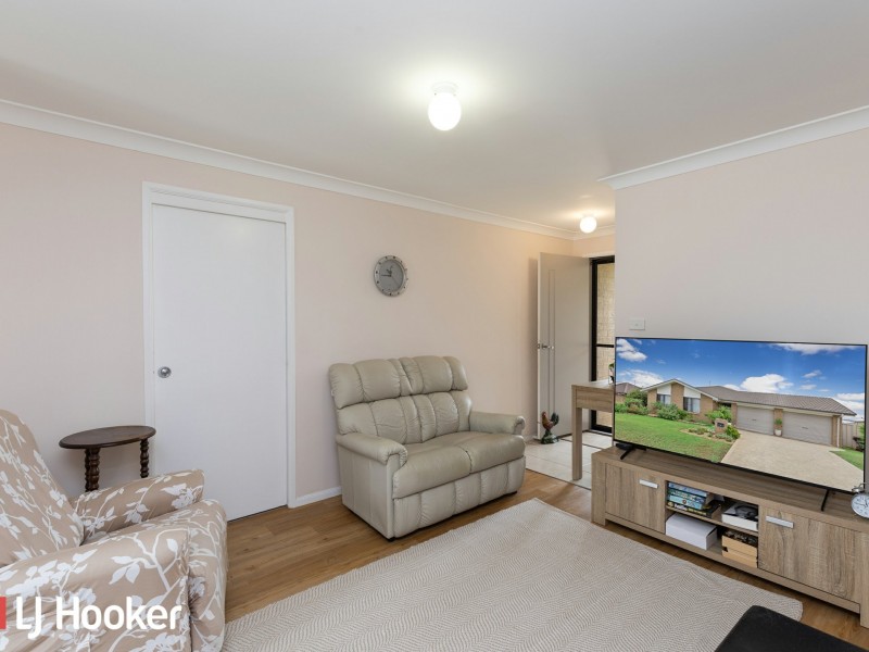 2/10 Falcon Drive, Calala NSW 2340