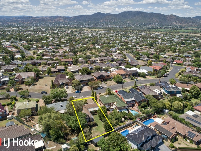 8 Caloola Street, Hillvue NSW 2340